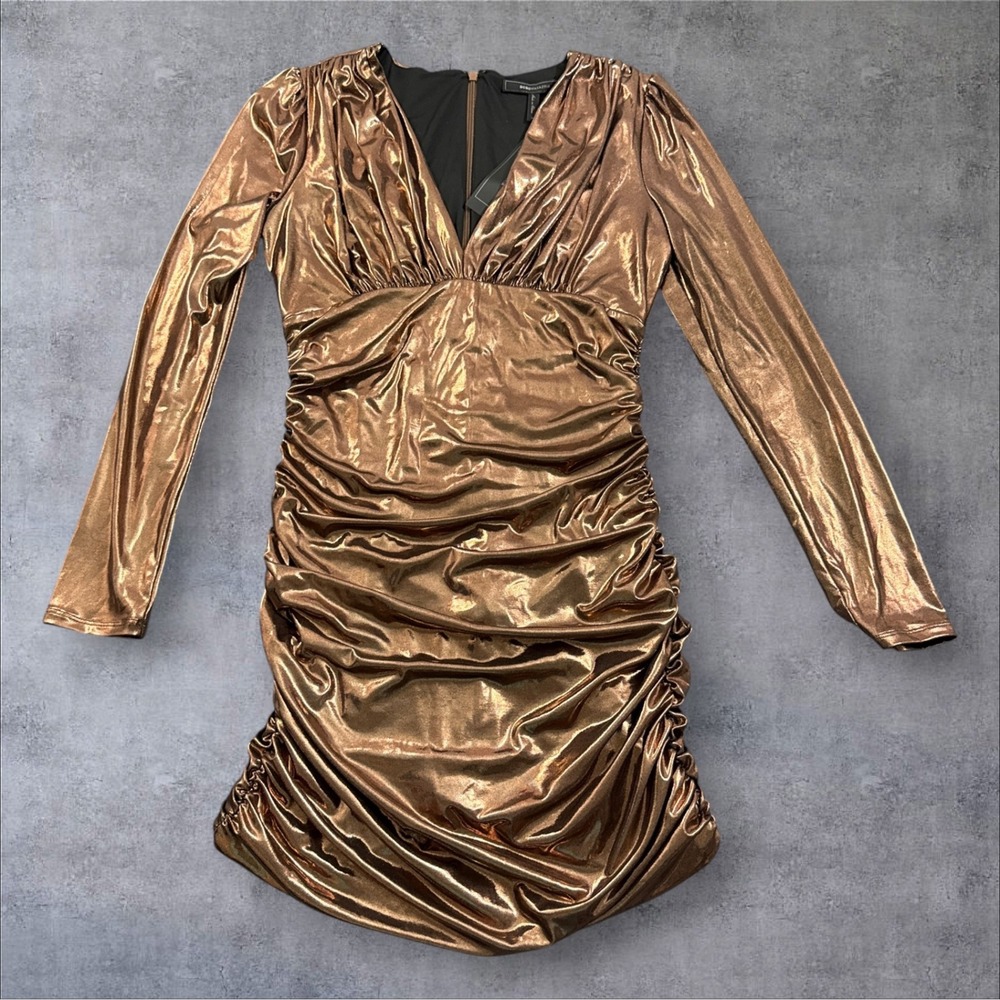 BCBG MAXAZRIA Ruched Metallic Mini Dress Womens M Rose Gold V-Neck Long Sleeve